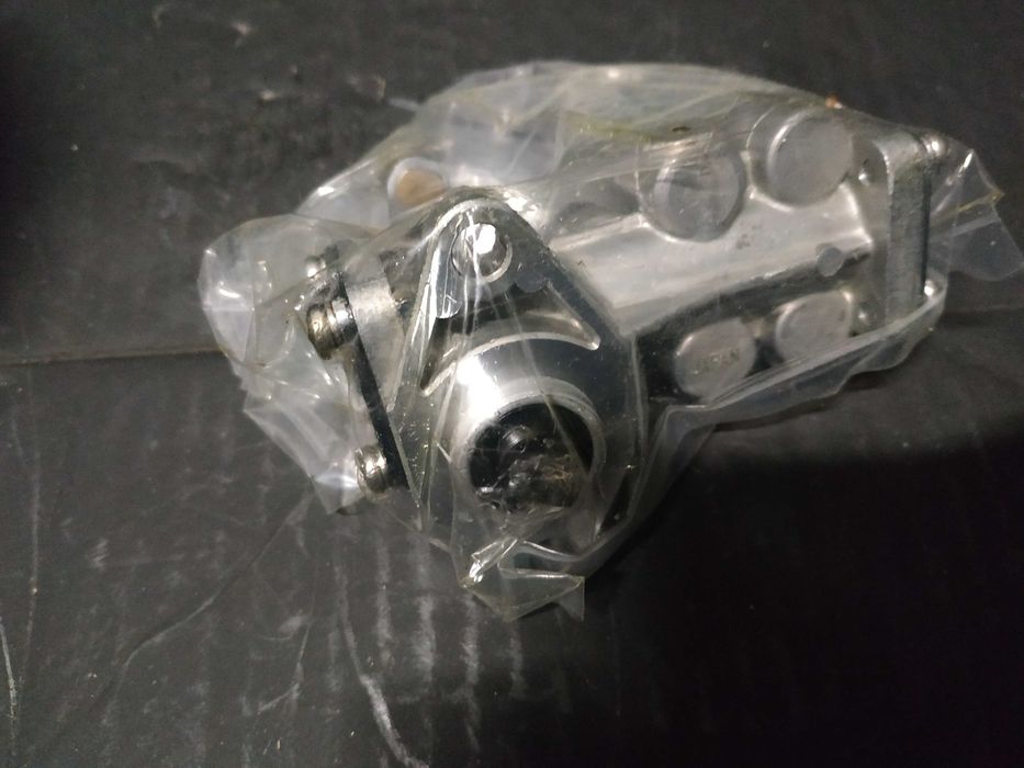 Dozownik oleju silnik Suzuki DT65 Nowy