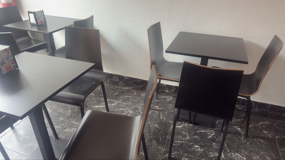 3 mesas + 9 cadeiras