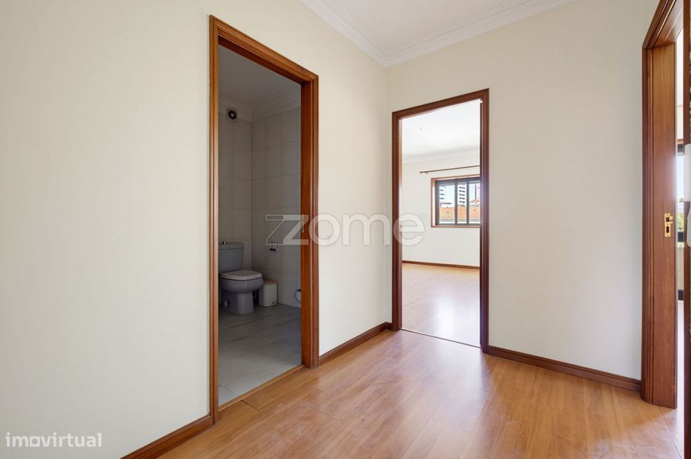Moradia T4 / T5 com Garagem | Quinta das Rosas, Vilar do Paraíso