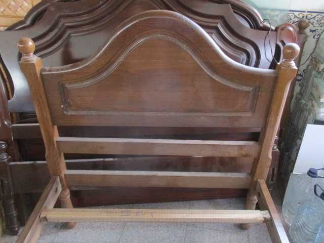 Cama solteiro 1,9m x 1m