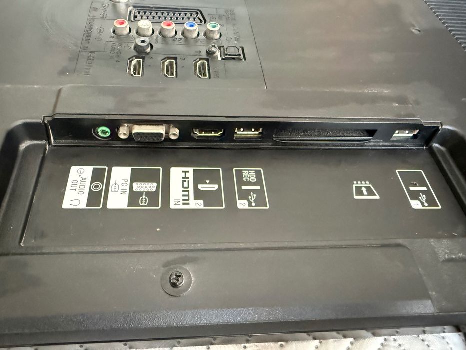 Sony Bravia 40 cali model KDL-40EX720 / seria  EX 720 model 2011