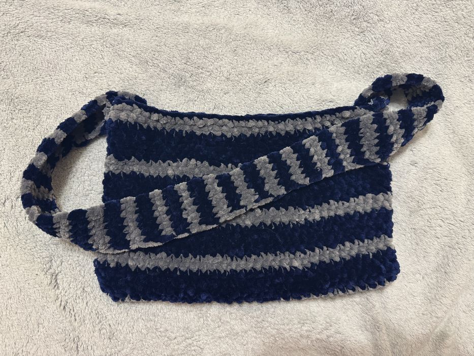 Вʼязана сумочка