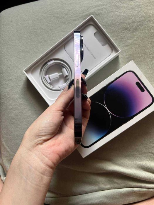 Продам Iphone 14 pro