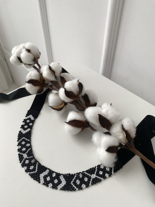 Үш жалаңаш қыз