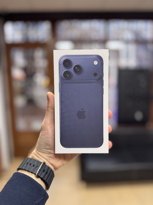 Apple iPhone 17 Pro-256 GB-niebieski