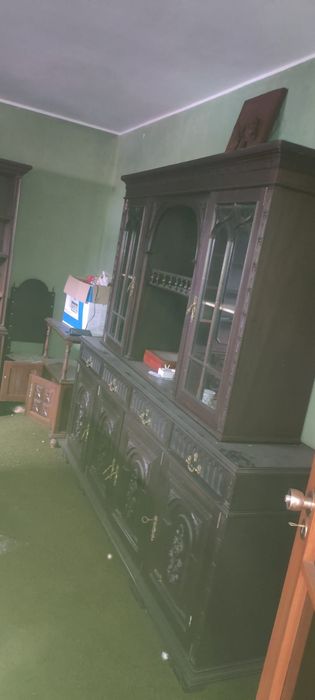 Móvel madeira antiga trabalhada sala