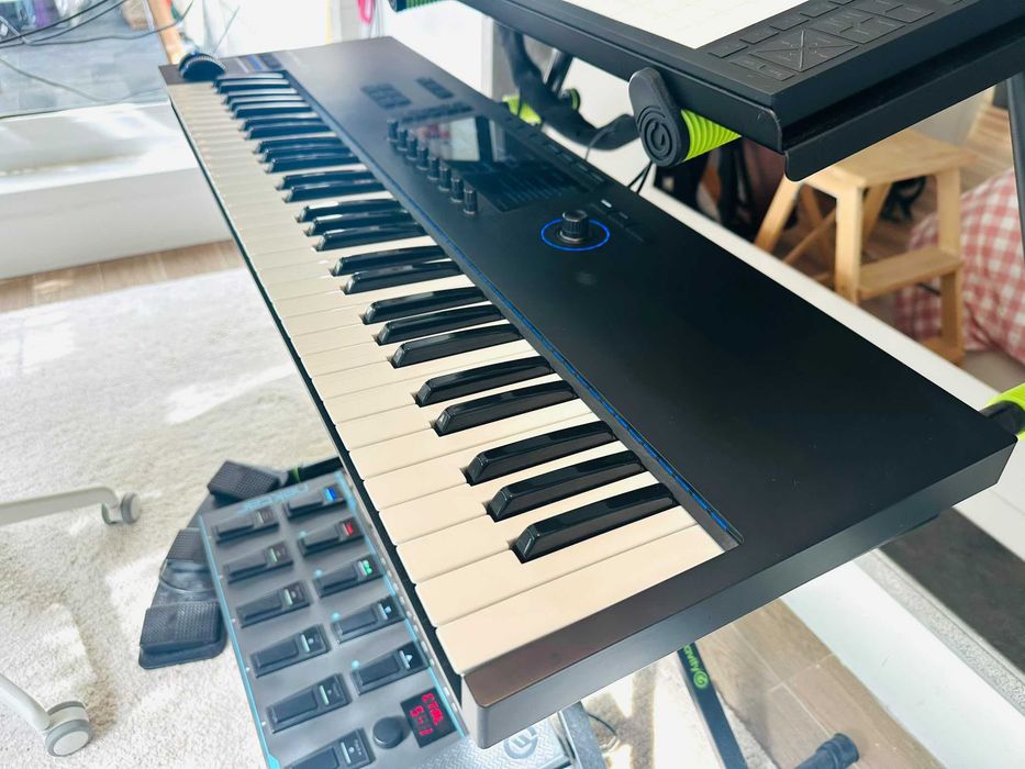 Teclado Native Instruments Kontrol S61 MK3