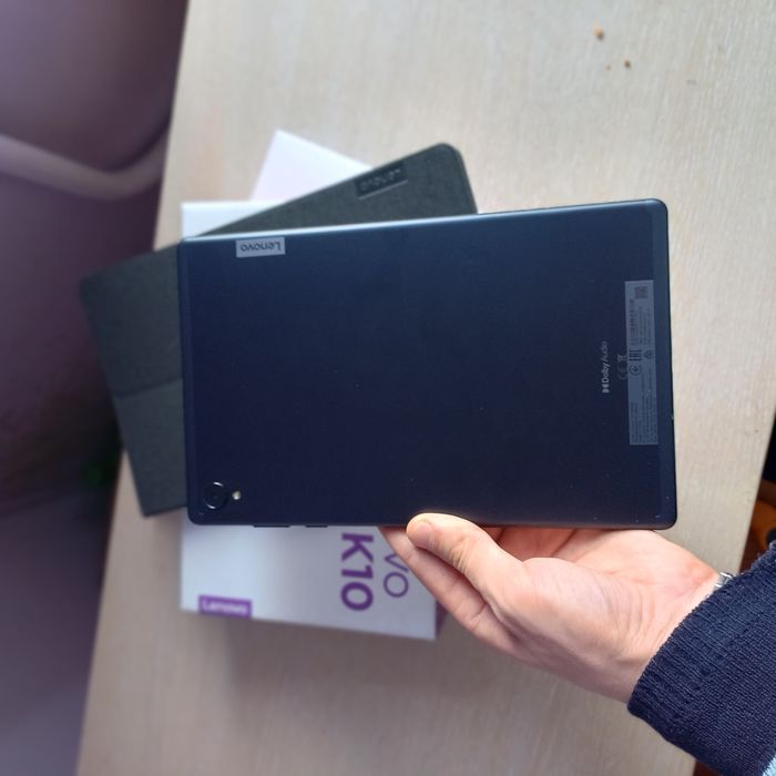 Планшет Lenovo Tab K10 4/64 LTE 10 дюймів
