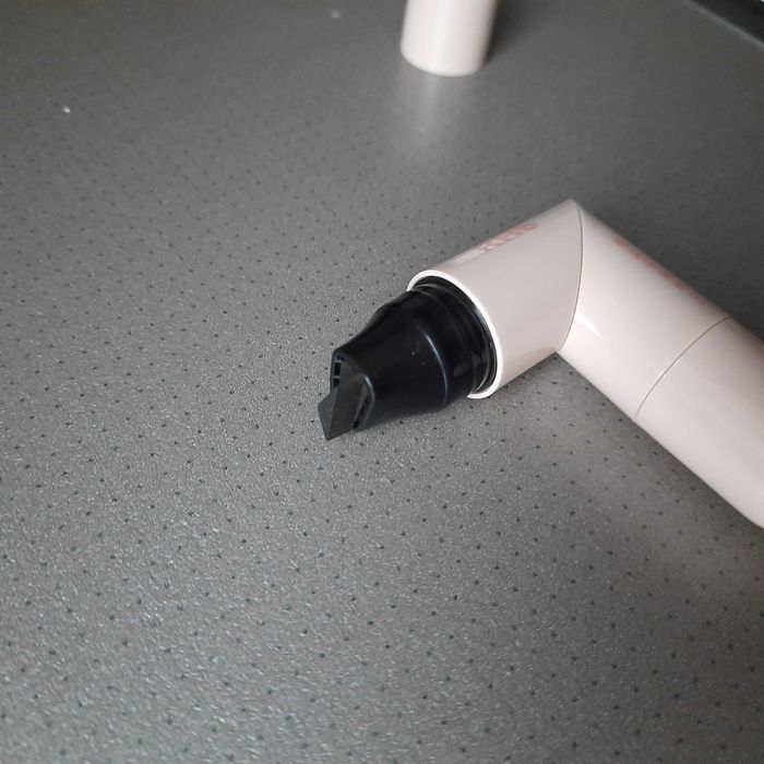 Eyeliner-stempel do robienia kresek/czarny