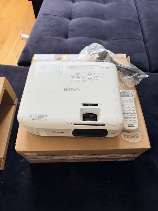 Projektor Epson EH-TW650