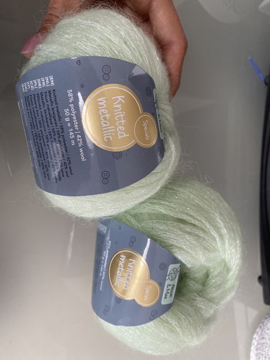 Knitted Metallic Alison Włóczka metaliczna wełna seledynowa 2x50g Nowe