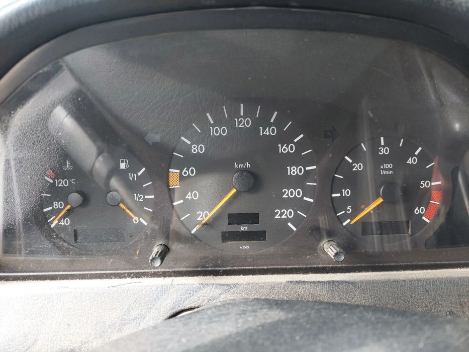 Para peças MERCEDES-BENZ Classe C (W202)