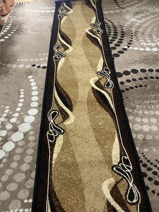 Продам ковровую дорожку