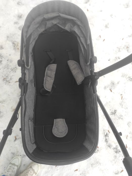 Продам каляску 2 в 1 б/у
