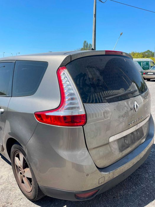 Renault Grand Scénic  2010 para peças