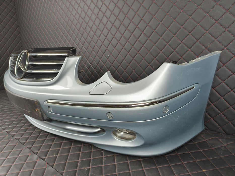 MERCEDES CLK A209. C209. 02-05 Zderzak Przedni Przód PDC Lakier C762