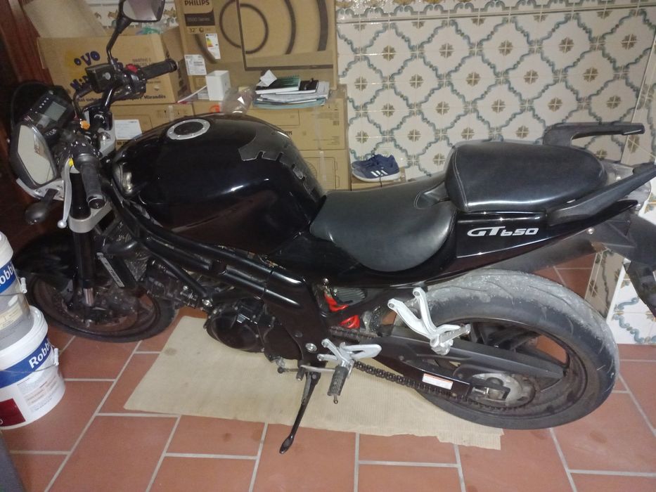 Hyosung 650I impecável