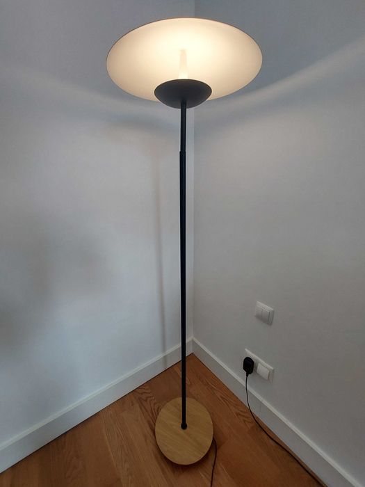 Candeeiro de pé KAITO da AREA STORE - NOVO