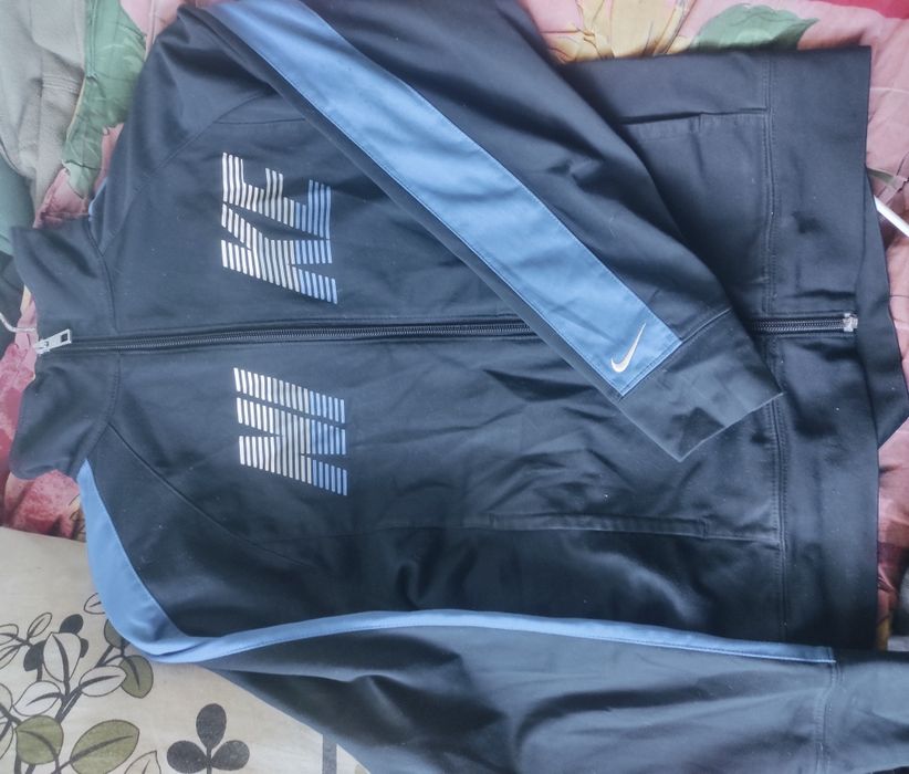 Кофта Nike размер м