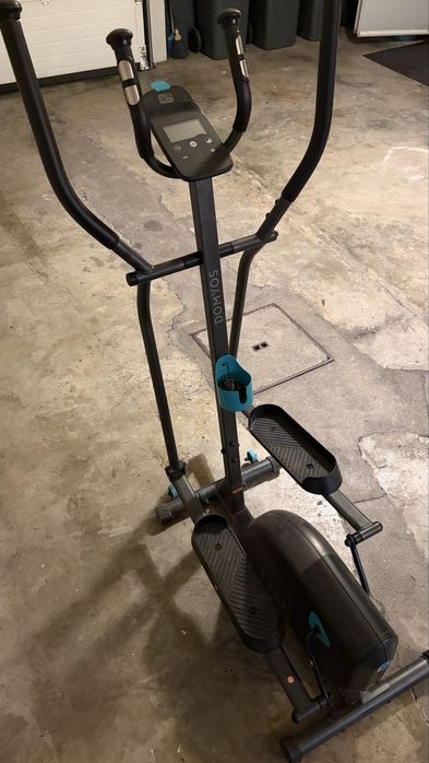 Elliptical Trainer - Fitness Machine447392545516431361