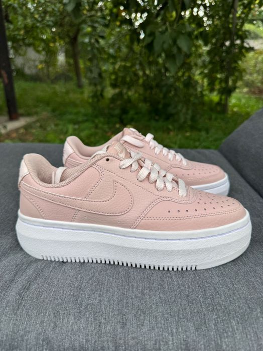 Женские кожаные кроссовки Nike COURT VISION 37/39р