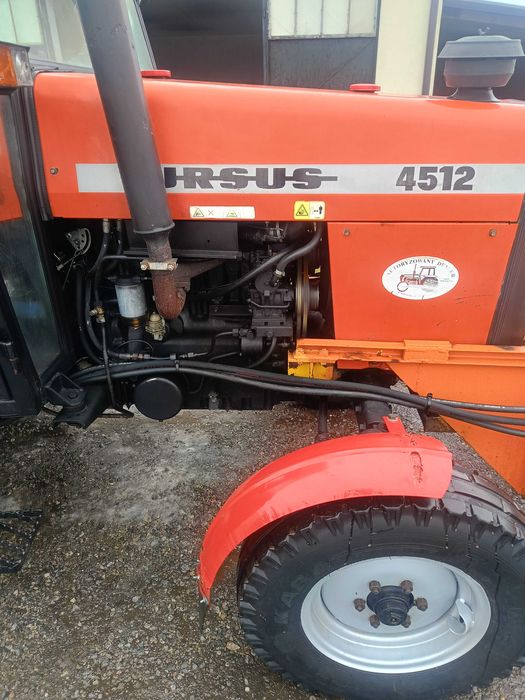 Ursus 4512 z plugiem
