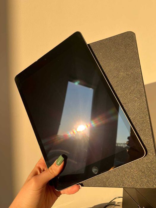 Ipad 9th Gen в хорошому стані
