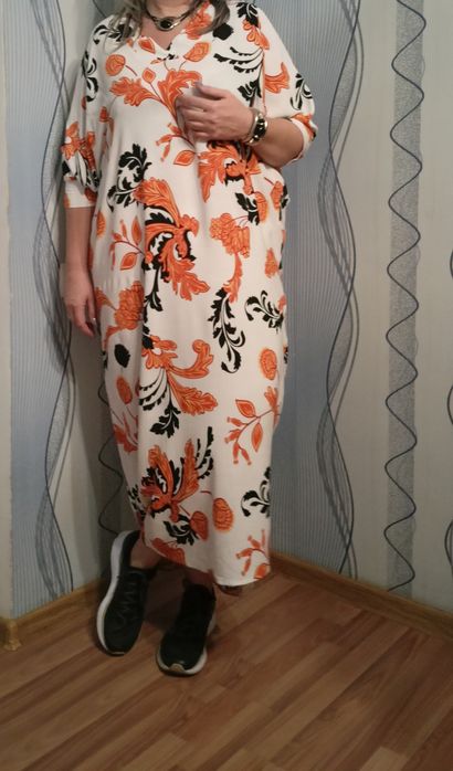 Довга сукня вільного крою