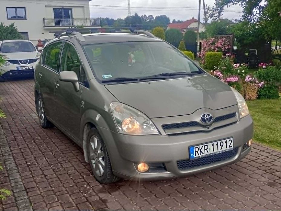 Toyota Corolla Verso 7 osob D4D prywatnie bardzo zdrowa