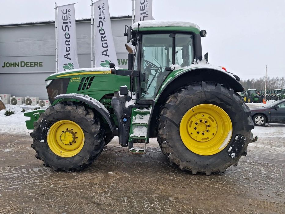 John Deere 6195M  John Deere 6195M, Krajowy