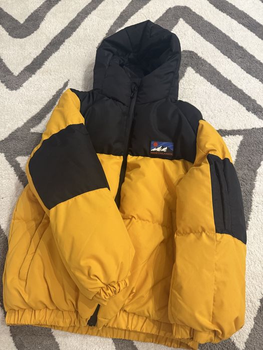 Куртка Reserved 134р нова