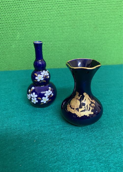 Conjunto de jarras antigas