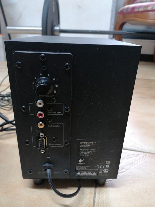 Colunas 2.1 Logitech