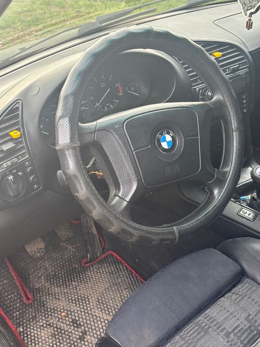 Продаю ВМВ Е-36 1.8 бензин