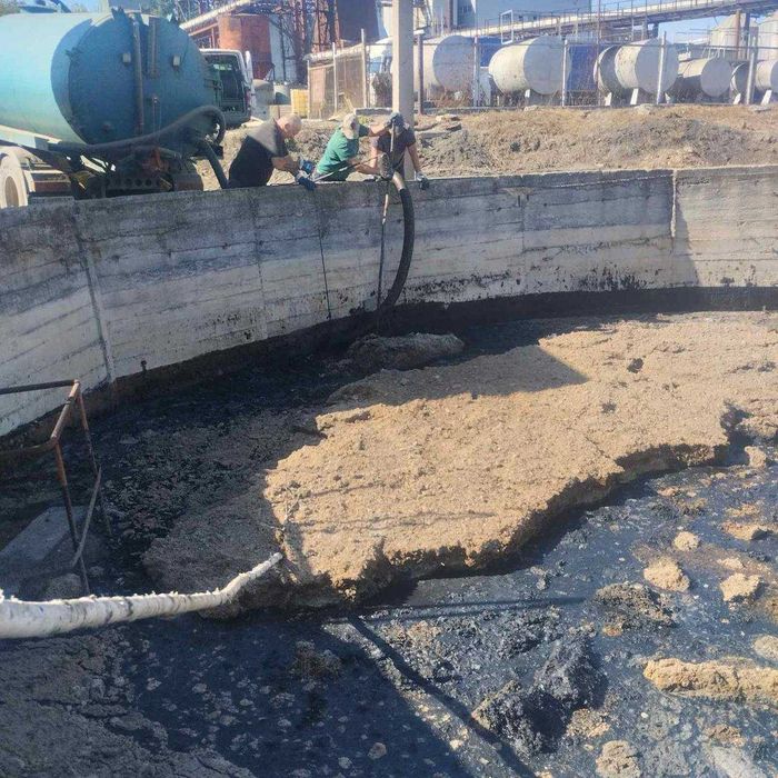 Выкачка выгребных ям, ассенизатор, илосос, відкачка, викачка, мулосос