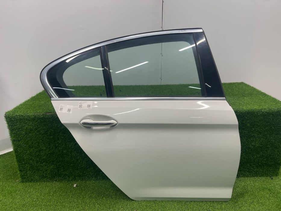 Bmw g30 двері задні праві