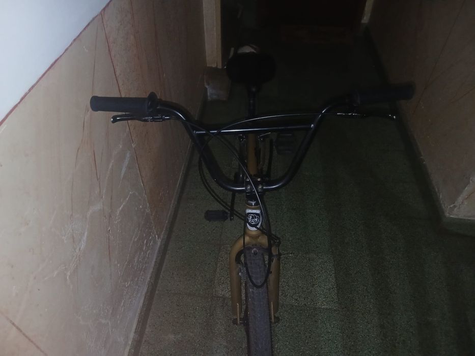 Bicicleta BMX como nova