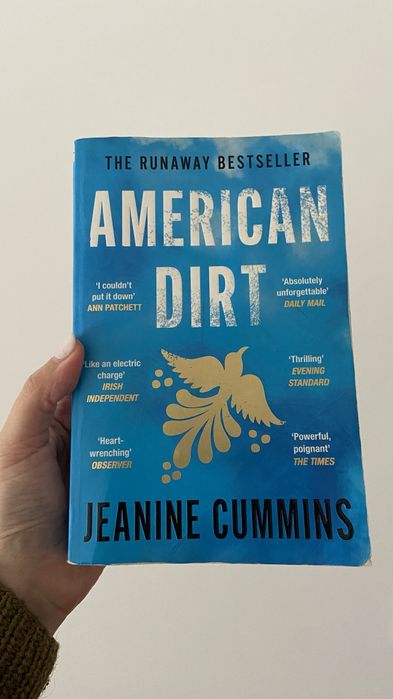 Livro American Dirt de Jeanine Cummins - bolso