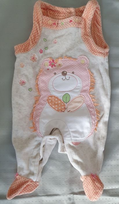 Zestaw ubranek niemowlęcych dla dziewczynki (50-56cm)
