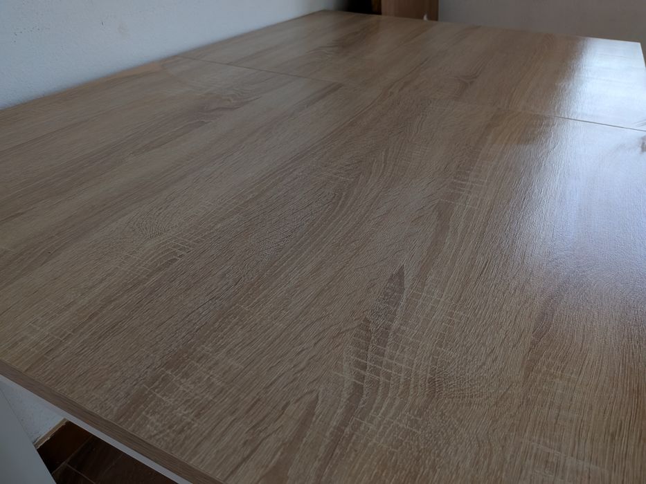 Vendo Mesa Extensível Semi Nova