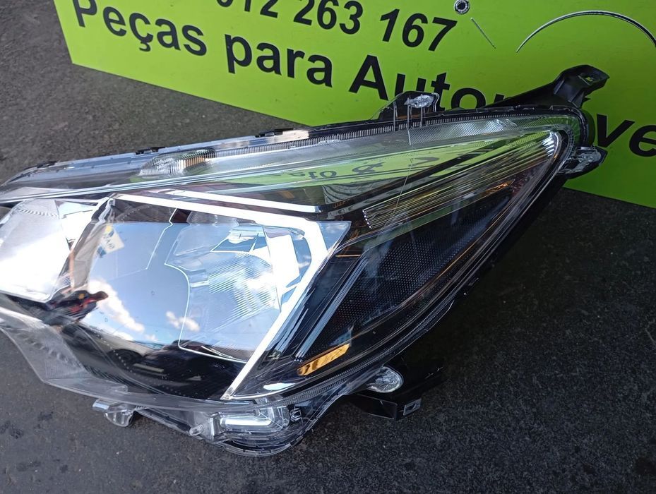 MITSUBISHI SPACE STAR 2020 FAROL DA FRENTE - FF606 FF607