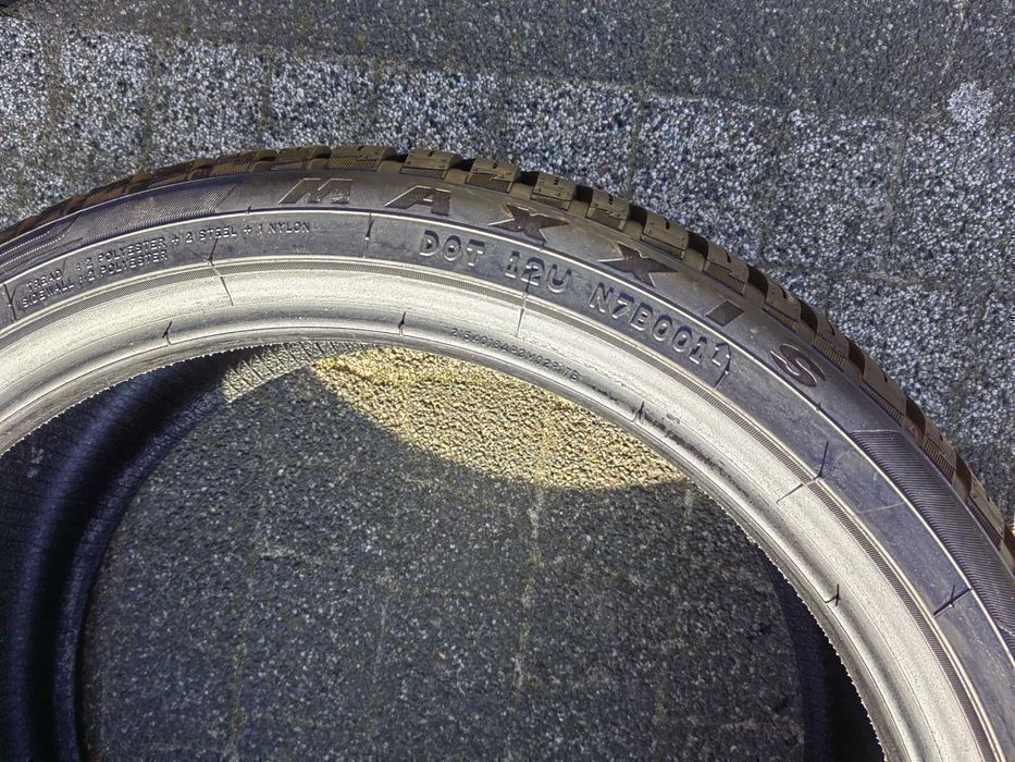 215/40R18 89V Maxxis Premitra All season AP 3 pojedyncza całoroczna