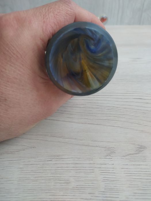 Ваза ,ріг з кольорового скла