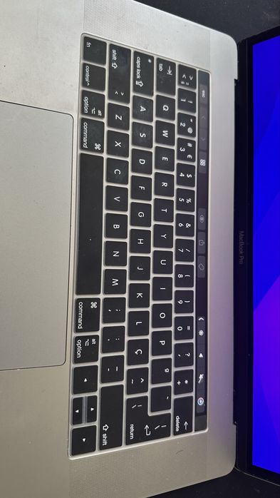 Apple Macbook pro 16 gb 2016