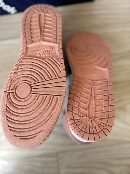 Кросівки Nike Air Jordan 1