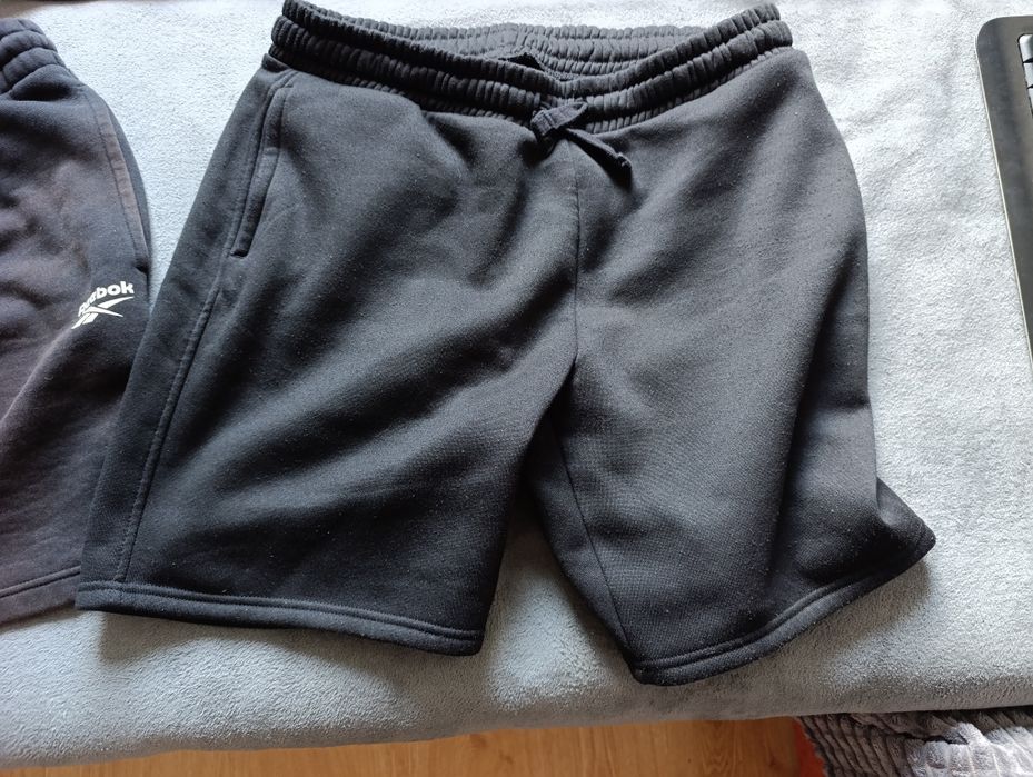 Spodenki oraz dresy gratis M/L