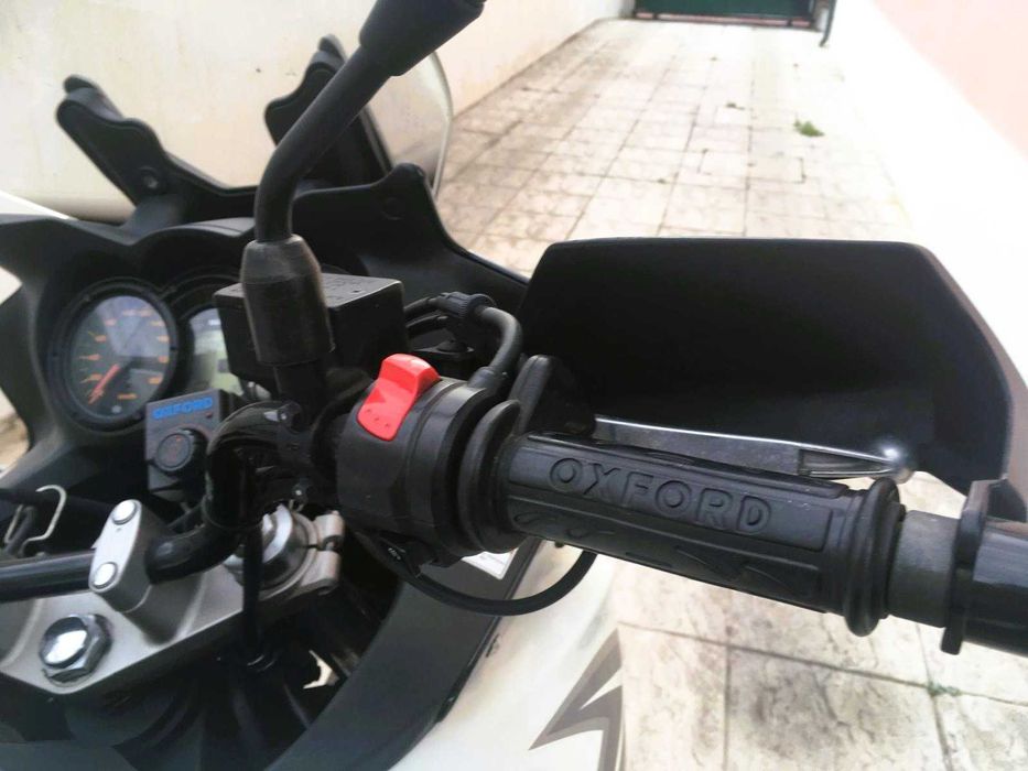 **Suzuki V-Strom DL 650–2009 | 80.000 km**