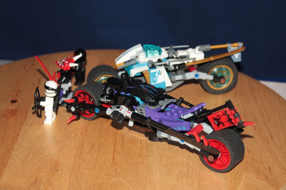 レコード売ります LEGO Ninjago 70639 - Uliczny wyścig wężowego