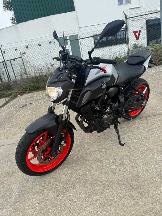 YAMAHA MT07 2019