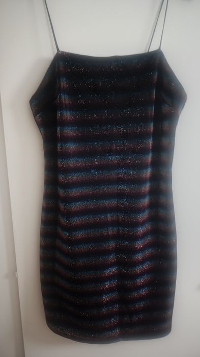 Vestidos variados p/ senhora 5€ cada (todos 15€)